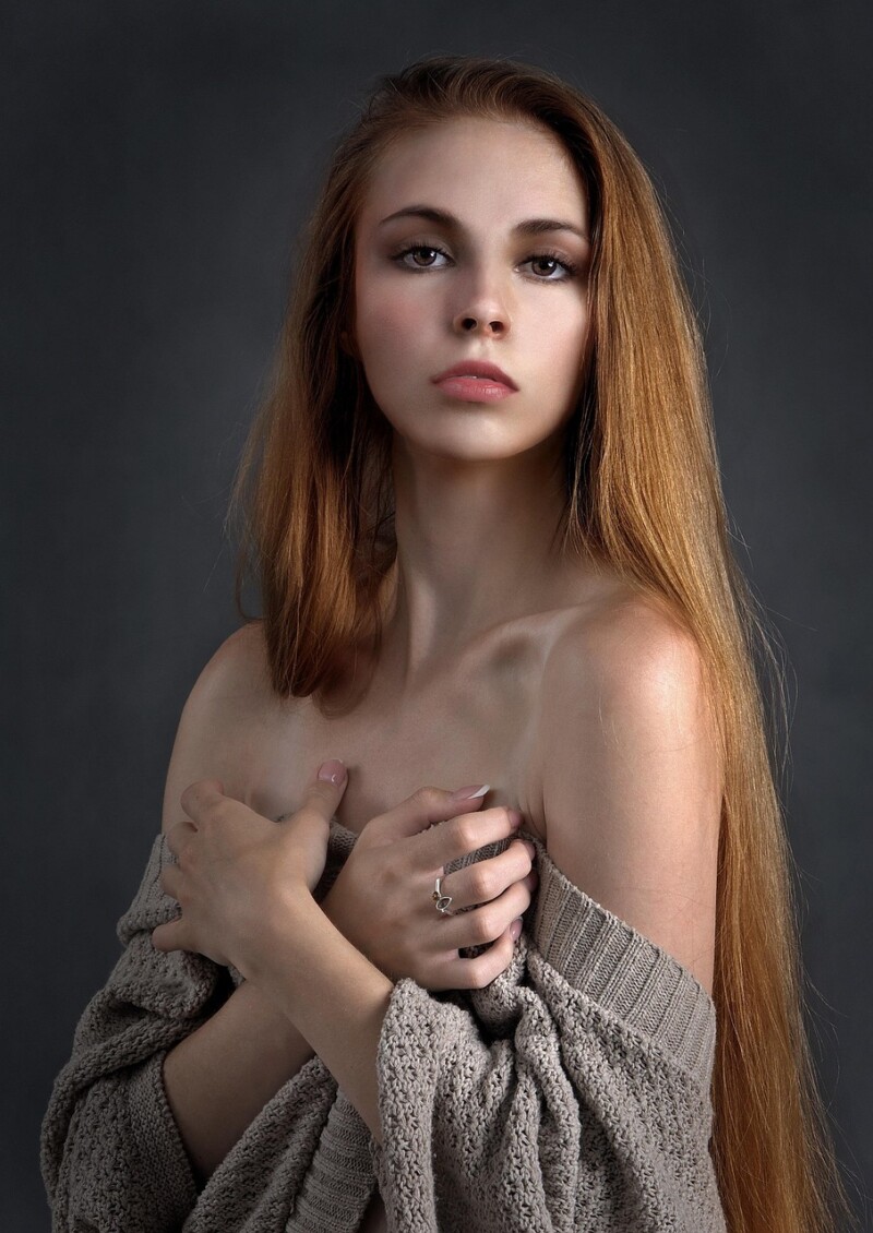 woman-3584435_1280